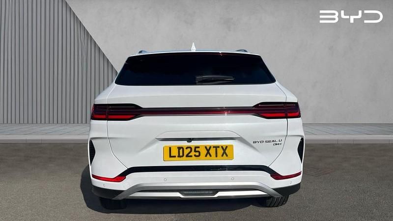 Used BYD Seal U Comfort 218 HP (160 kW) 2025 White SUV