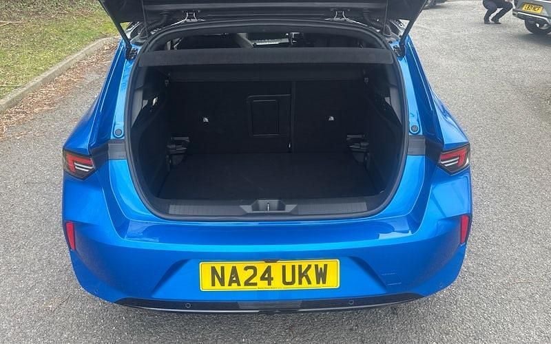 Used Vauxhall Astra 131 HP (96 kW) 2025 Hatchback