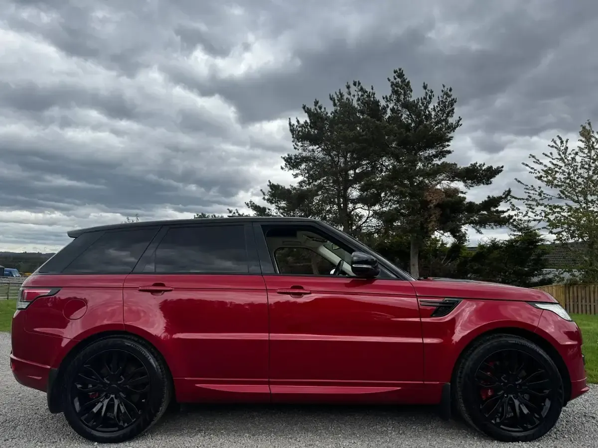 Used Land Rover Range Rover Autobiography Dynamic 306 HP (225 kW) 2016 Red SUV