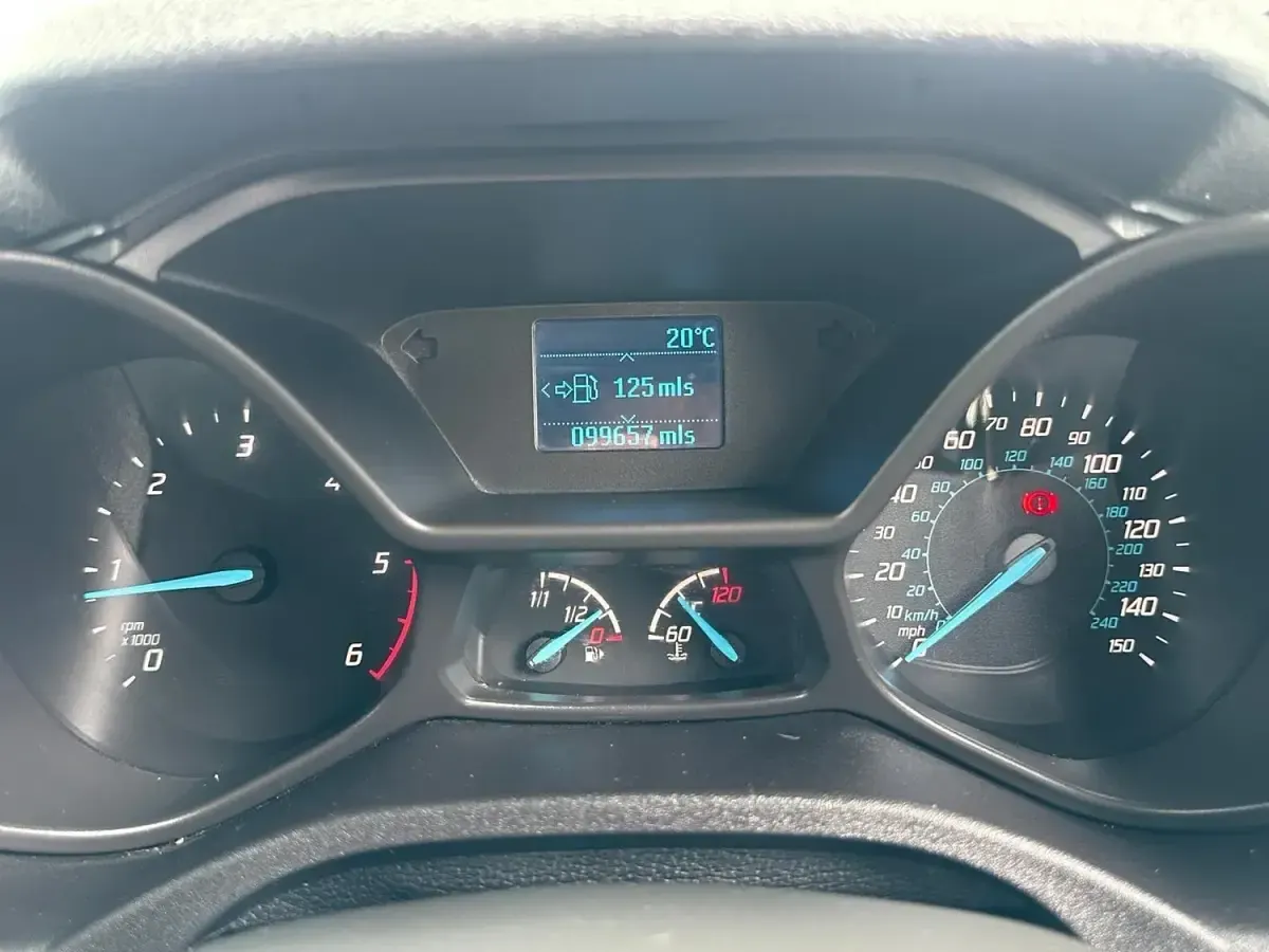 Usado Ford Transit Connect Trend 100 HP (73 kW) 2017 Branco Monovolume