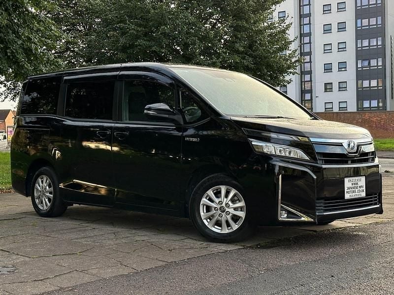 Black Used 2018 Toyota Noah MPV | £16,495 (Fair price) - Image 1/3