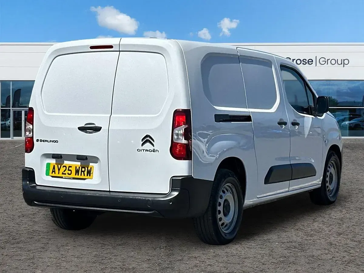 Used Citroën e-Berlingo 100 kW (136 HP) 2025 White MPV