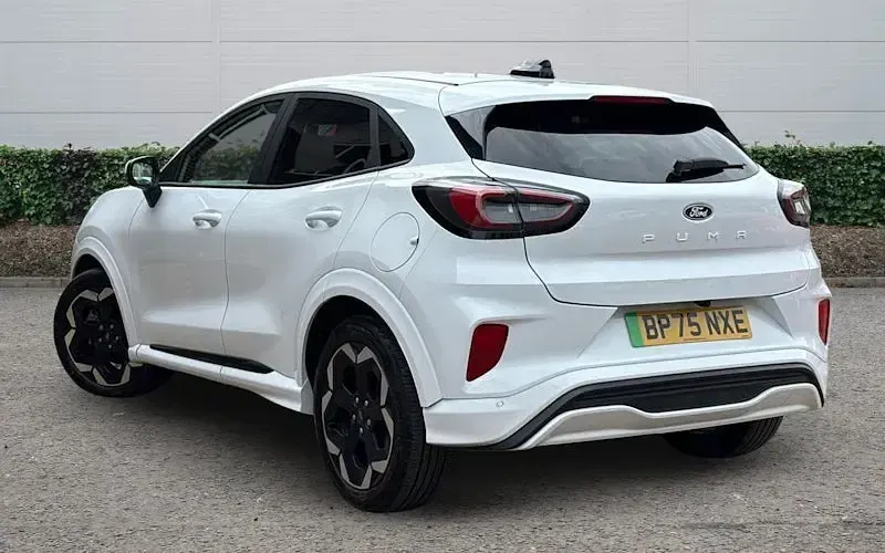 Used Ford Puma Gen-E Premium 122 kW (167 HP) 2025 White SUV