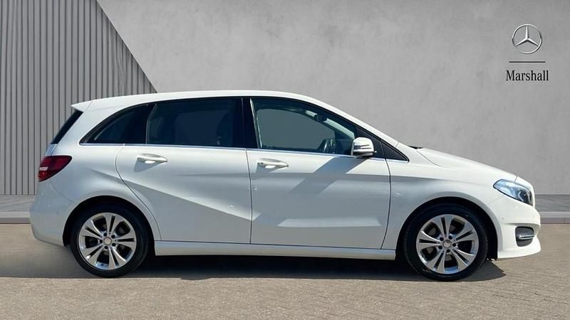 Used Mercedes B200 Premium 136 HP (100 kW) 2015 Cirrus white MPV