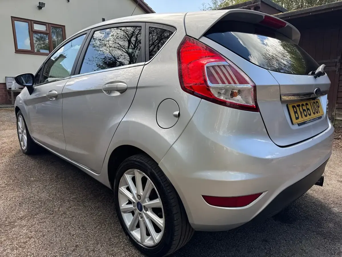 Used Ford Fiesta Titanium 2017 Silver Hatchback