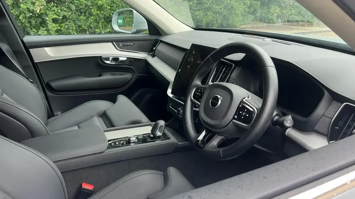 Used Volvo XC90 Core 455 HP (334 kW) 2025 Grey SUV