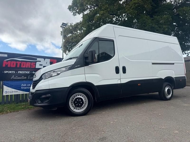 White Used 2021 Iveco Daily Van | £9,995 (Good price) - Image 1/3