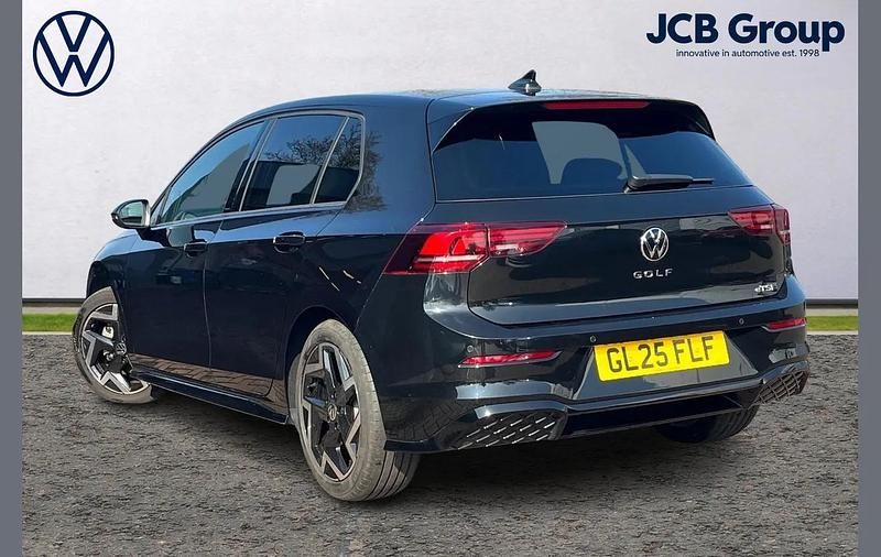 Used VW Golf VIII R-line 147 HP (108 kW) 2025 Black Hatchback