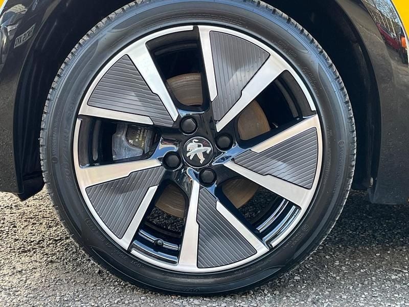 Used Peugeot e-208 GTi 100 kW (136 HP) 2021 Yellow Hatchback