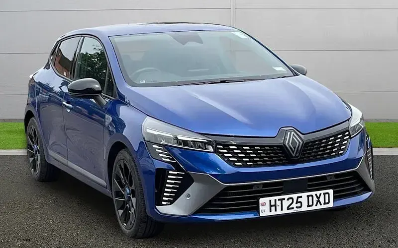 Used Renault Clio Esprit Alpine 90 HP (66 kW) 2025 Hatchback
