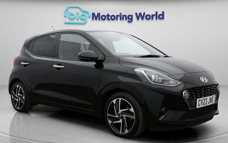 Used Hyundai i10 Premium 84 HP (61 kW) 2023 Black Hatchback