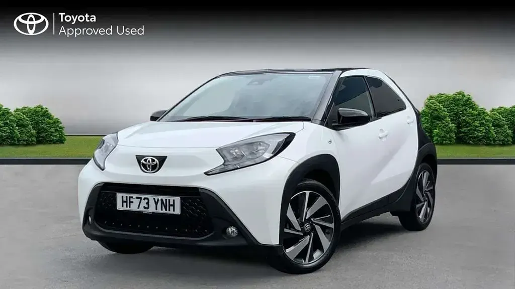 Używany Toyota Aygo X 72 KM (52 kW) 2023 Biały SUV