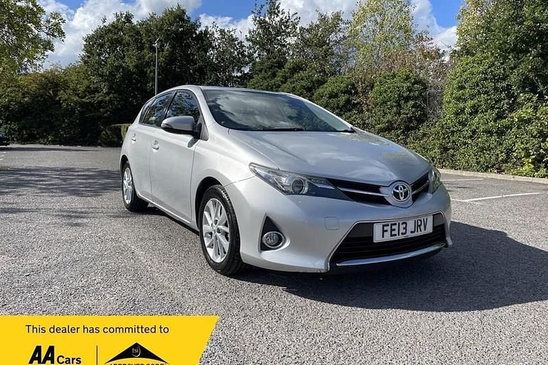 Used 2013 Toyota Auris Multidrive S | £7,280 (Fair price) - Image 1/1