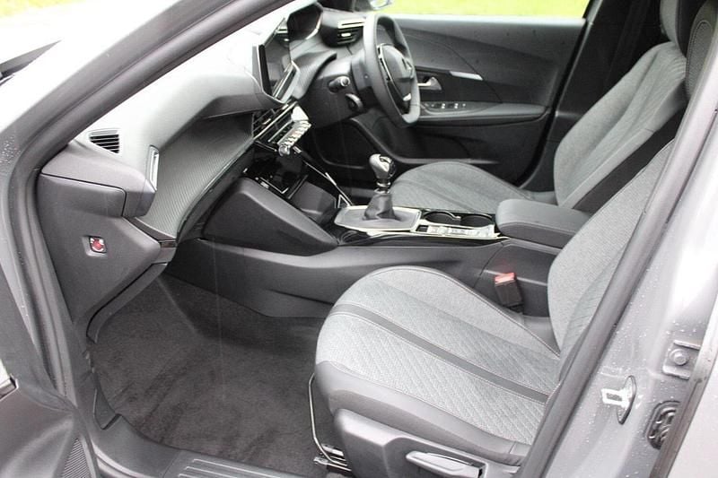 Grey Used 2024 Peugeot 2008 Allure SUV | £17,789 (A bit pricey) - Image 1/4