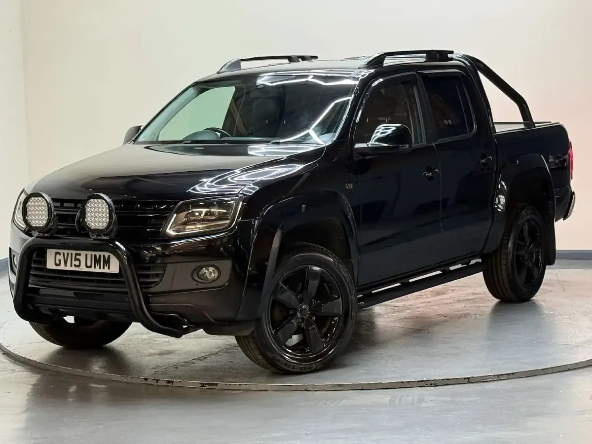 Used VW Amarok Ultimate 180 HP (132 kW) 2015 Black Pickup