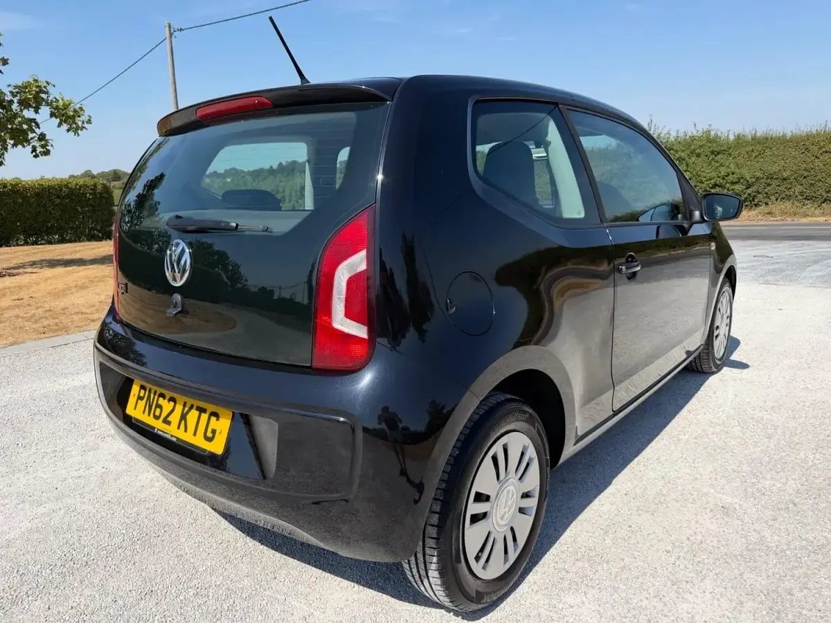 Used VW up! move up! 60 HP (44 kW) 2012 Black Hatchback