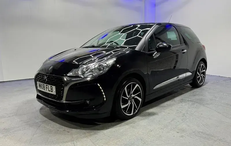 Used DS Automobiles DS3 Connected Chic 2018 Black Hatchback