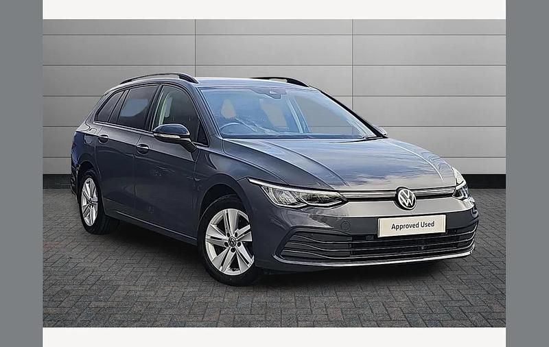 Used VW Golf VIII Life 110 HP (80 kW) 2020 Grey Estate