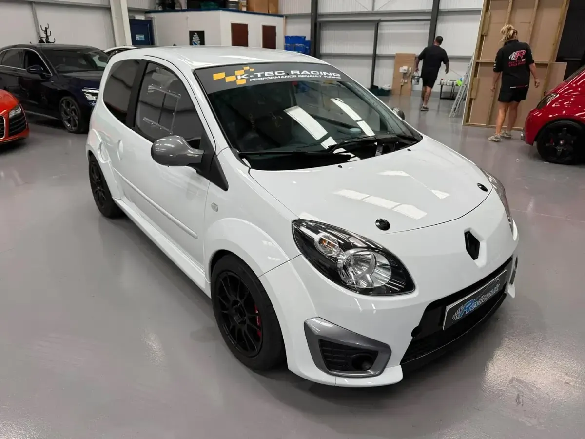 Used Renault Twingo 133 HP (97 kW) 2010 White Hatchback