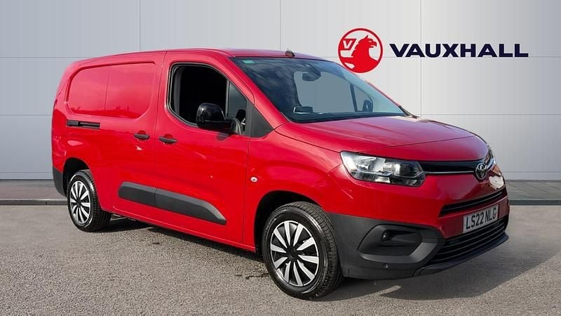 Used Toyota Proace City City 100 HP (73 kW) 2022 MPV