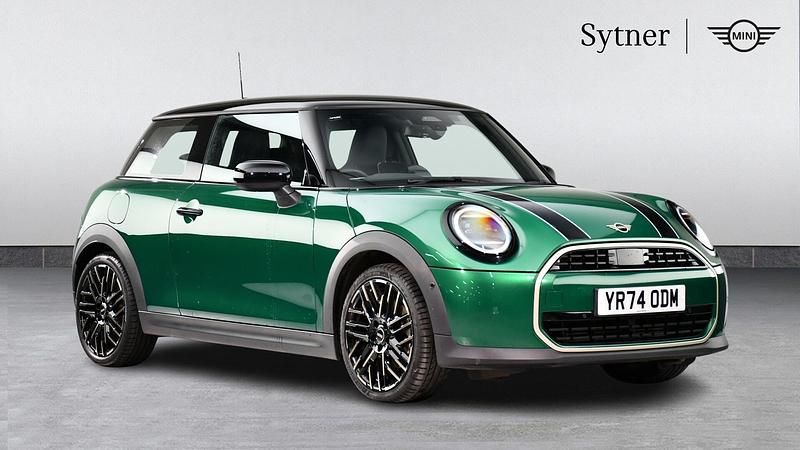 Used Mini Cooper Hatch 154 HP (113 kW) 2024 Green Hatchback