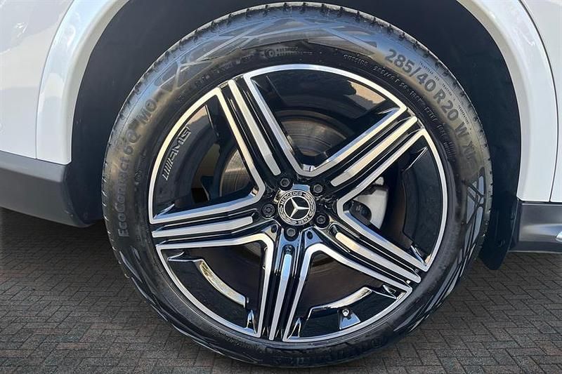 Used Mercedes GLC300 AMG Line Premium 269 HP (197 kW) 2024 Opalite white bright Estate