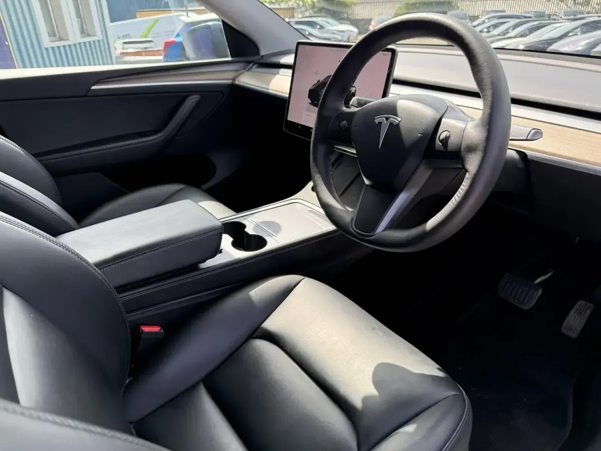 Used Tesla Model Y Long Range AWD 282 kW (384 HP) 2023 Grey SUV