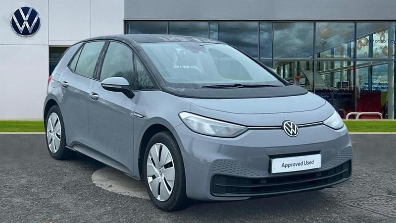 Moonstone grey black Used 2021 VW ID.3 Pro Performance Hatchback | £14,678 (Fair price) - Image 1/4