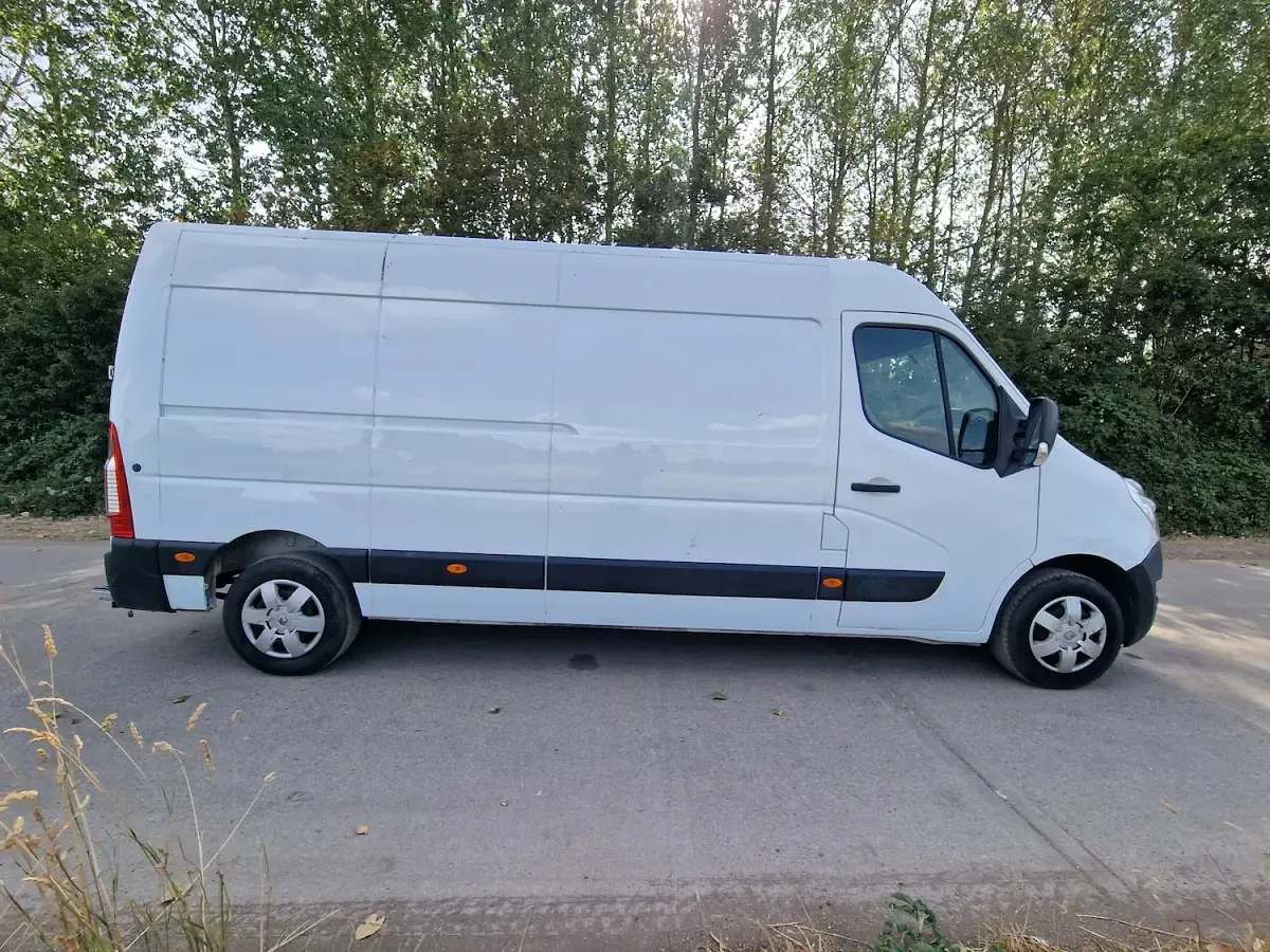 Used Renault Master 125 HP (91 kW) 2016 White Van