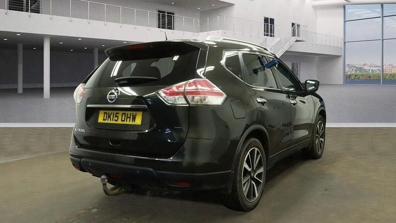 Used Nissan X-Trail Tekna 130 HP (95 kW) 2015 Green SUV