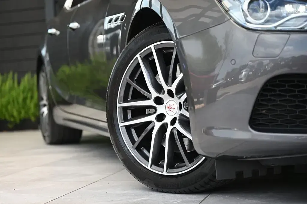 Used Maserati Ghibli 2016 Grey Sedan