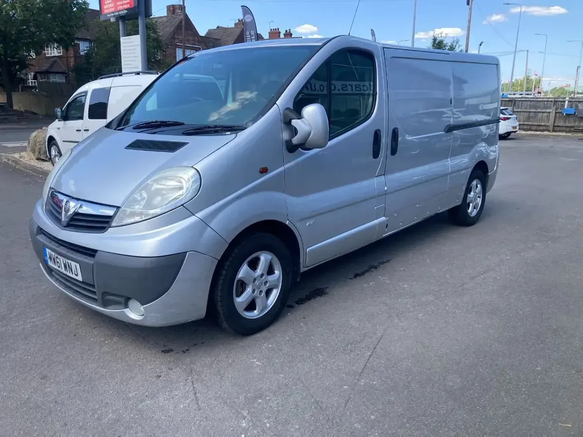 Used Vauxhall Vivaro Sportive 115 HP (84 kW) 2012 Silver MPV