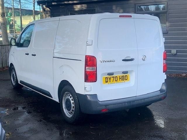 Used Vauxhall Vivaro Edition 120 HP (88 kW) 2020 White MPV