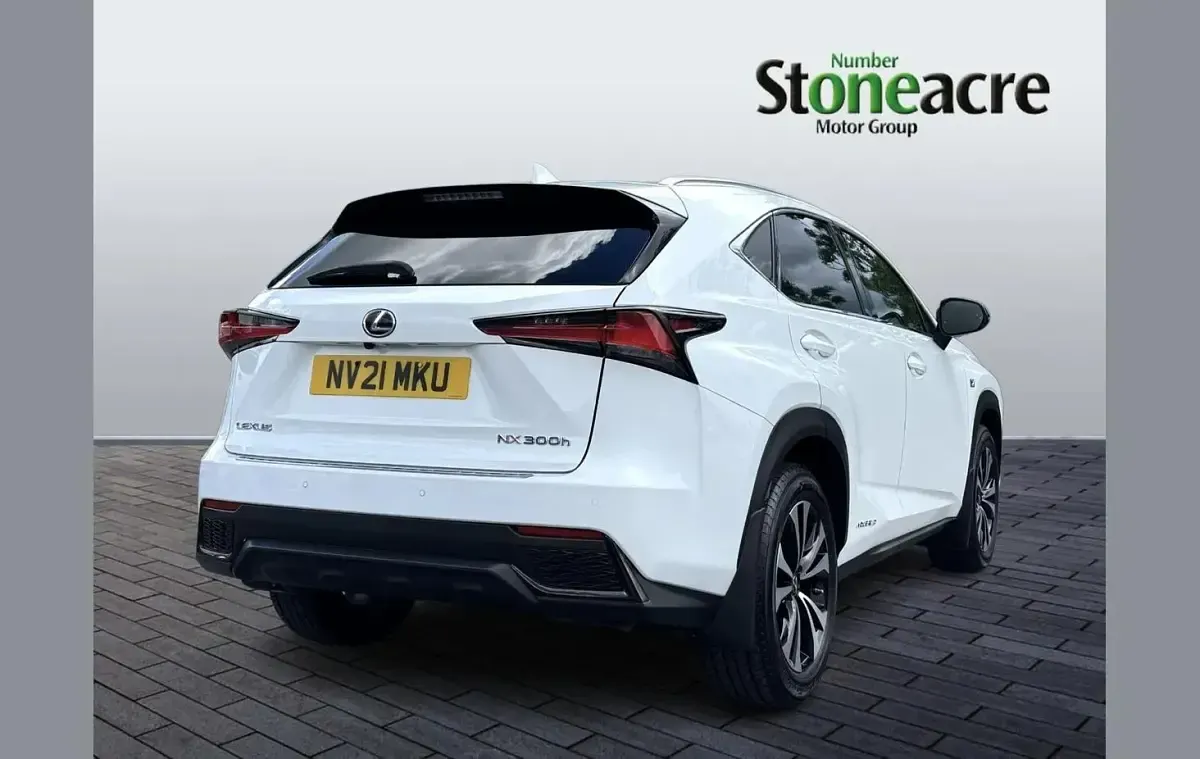 Used Lexus NX300h Sport Line 194 HP (142 kW) 2021 White SUV