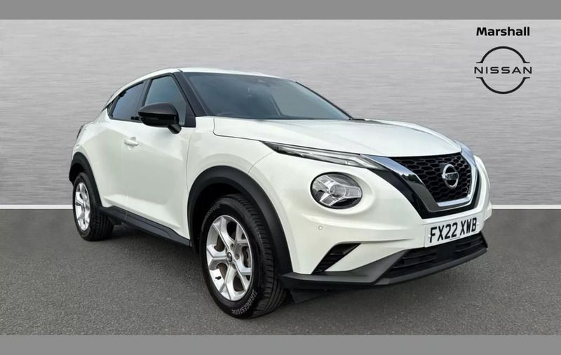 White Used 2022 Nissan Juke N-Connecta SUV | £14,925 (Fair price) - Image 1/4