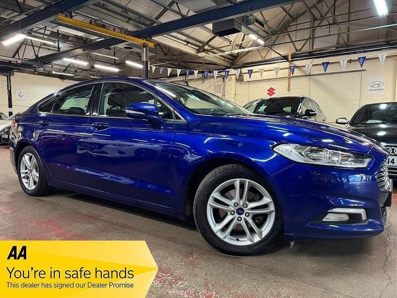 Blue Used 2017 Ford Mondeo Zetec Hatchback | £3,991 (Good price) - Image 1/4