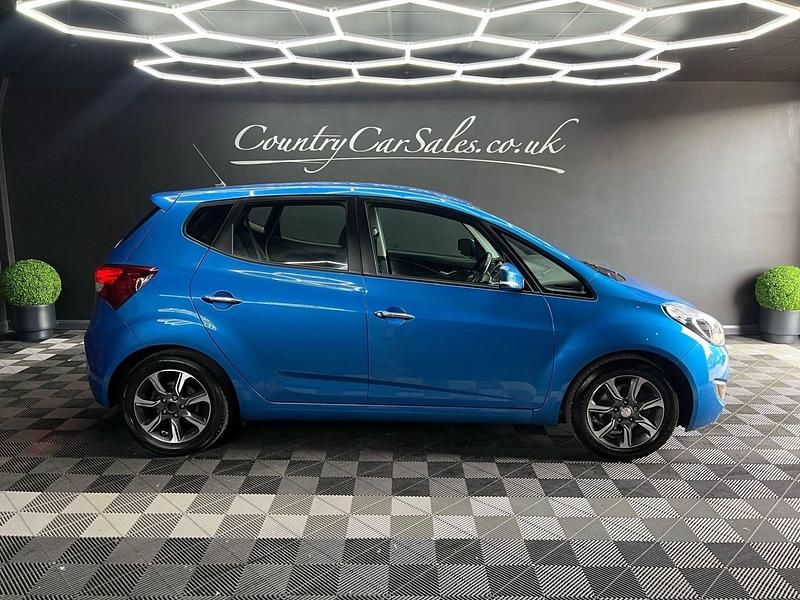Blue Used 2016 Hyundai ix20 SE Hatchback | £5,990 (Fair price) - Image 1/4