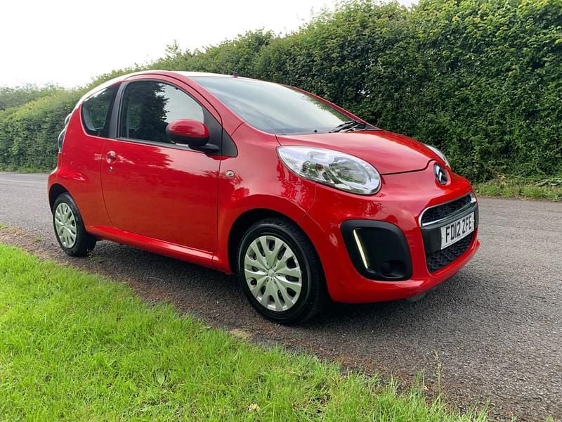 Used Citroën C1 VTR Sport 68 HP (50 kW) 2012 Red Hatchback