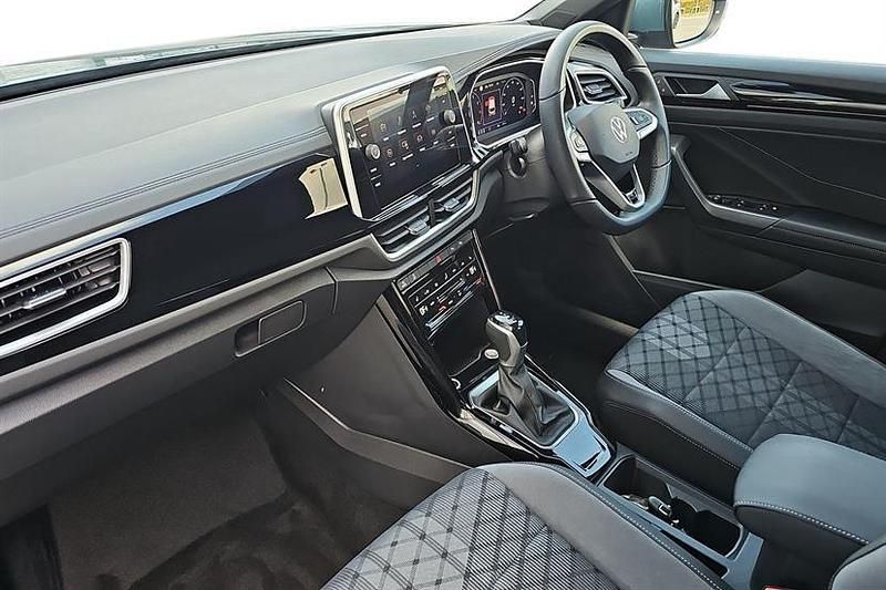 Used VW T-Roc R-line 150 HP (110 kW) 2025 Blue SUV