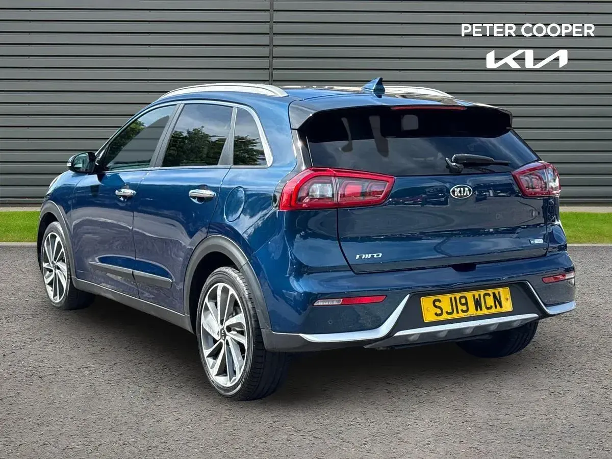 Used Kia Niro 141 HP (103 kW) 2019 Blue SUV