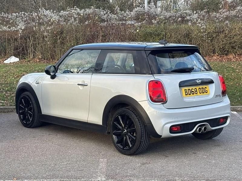 Used Mini Cooper S Hatch 192 HP (141 kW) 2018 Silver Hatchback