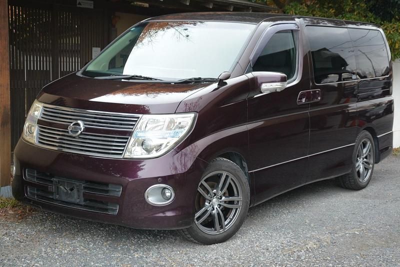 Pearl purple Used 2009 Nissan Elgrand MPV | £9,995 (A bit pricey) - Image 1/4
