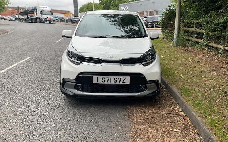 Image 2/4