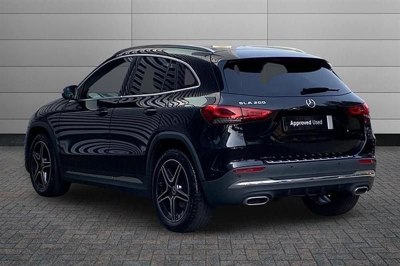 Used Mercedes GLA200 Executive 163 HP (119 kW) 2023 Black SUV