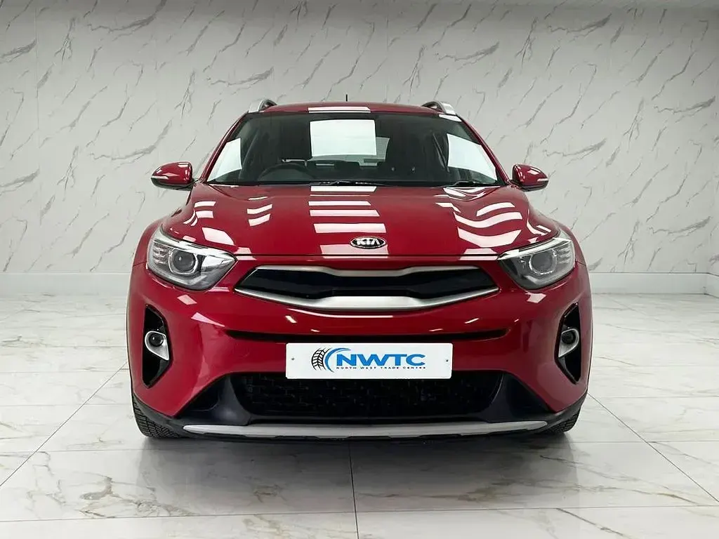 Used Kia Stonic 118 HP (86 kW) 2018 Red SUV