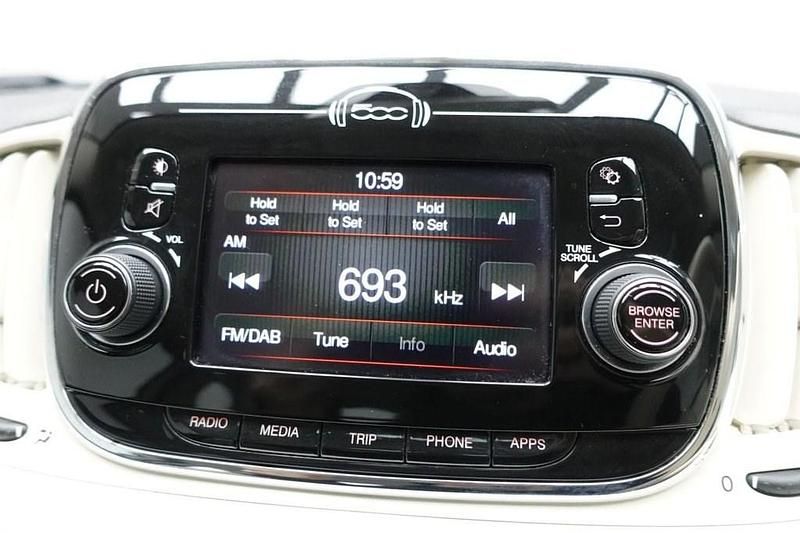 Used Fiat 500 Lounge 69 HP (50 kW) 2016 White Hatchback