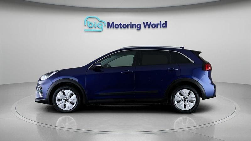 Used Kia e-Niro 147 kW (201 HP) 2022 Blue SUV