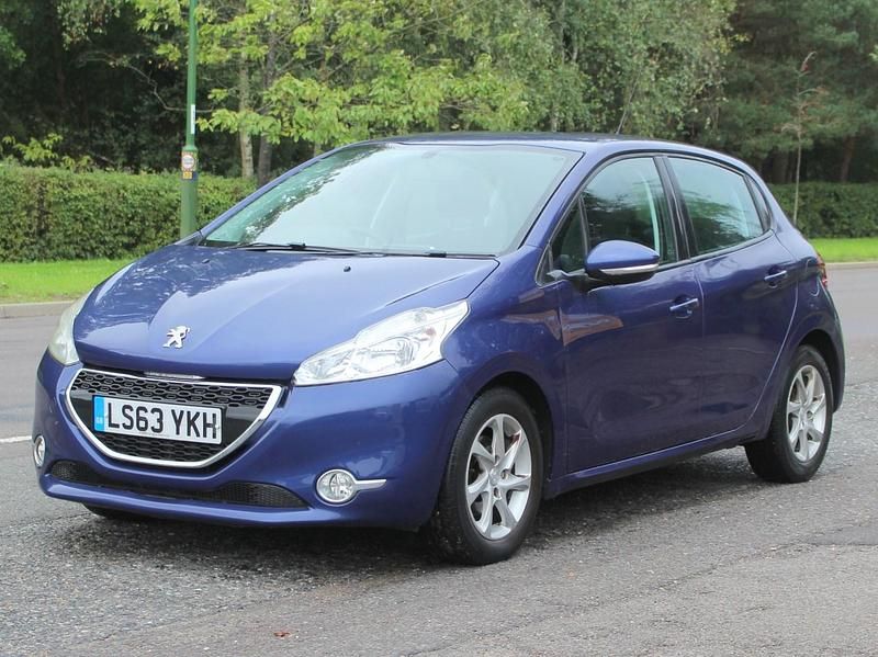 Blue Used 2013 Peugeot 208 Active Hatchback | £3,850 (Good price) - Image 1/4