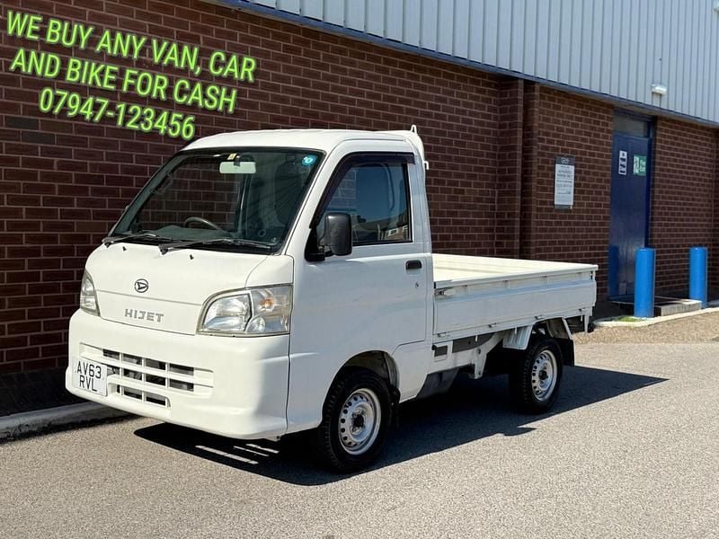 White Used 2024 Daihatsu Hijet MPV | £7,995 - Image 1/4