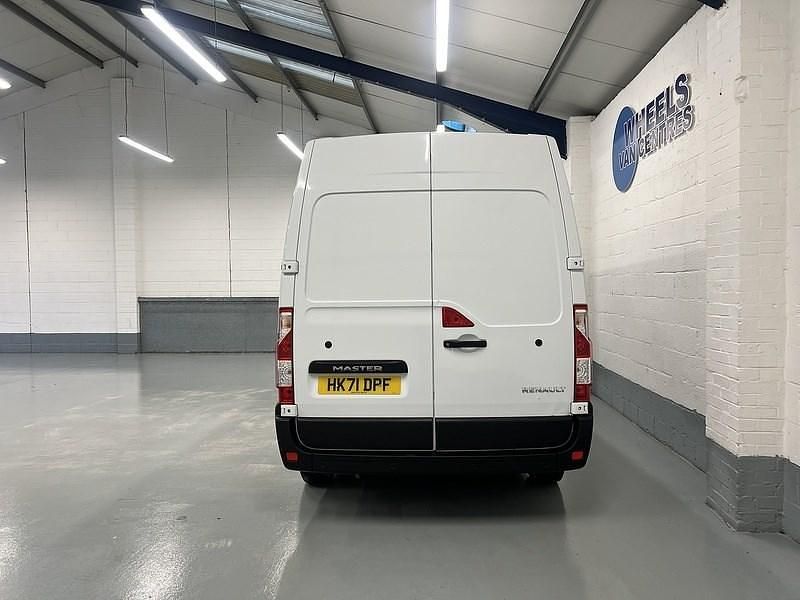 Used Renault Master Business 2021 White Van